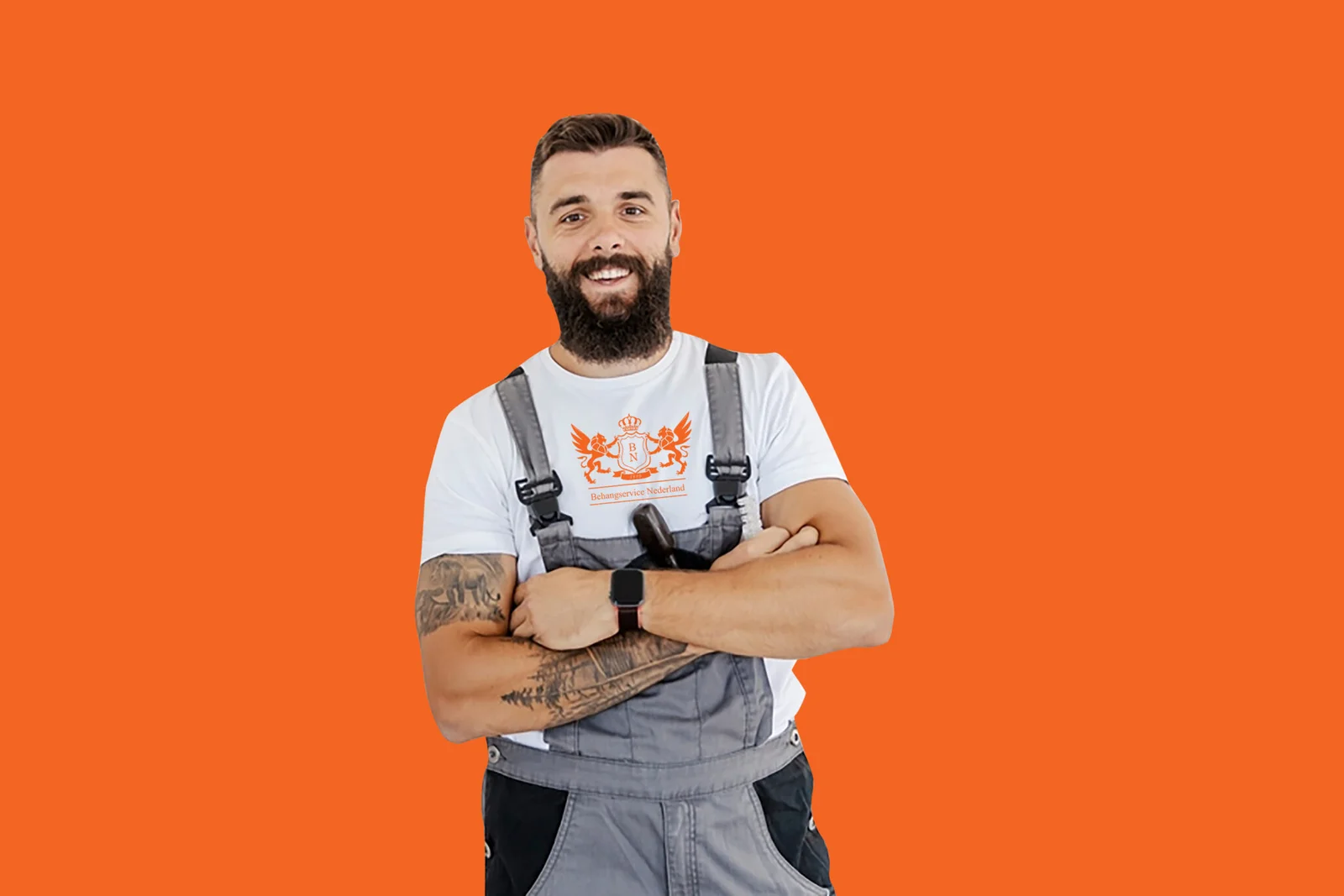 Dit is Jan onze renovlies behanger in Leeuwarden die bekend staat om zijn strakke werk.