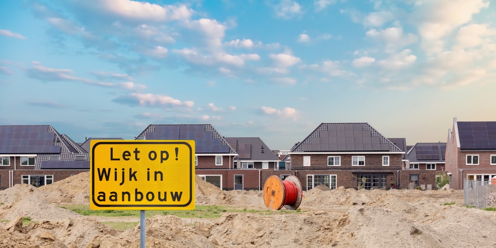 Renovlies voor nieuwbouw in Leeuwarden. Krijg 10% korting op het behangen en sauzen van wanden.